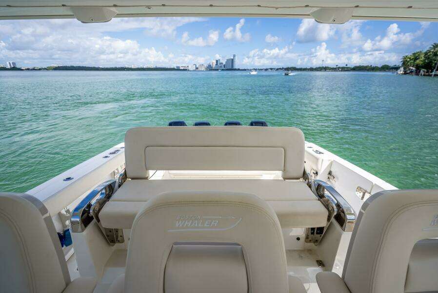 42ft Boston Whaler Yacht For Sale