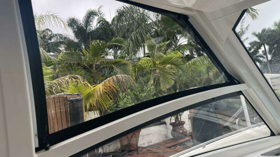 42ft Boston Whaler Yacht For Sale