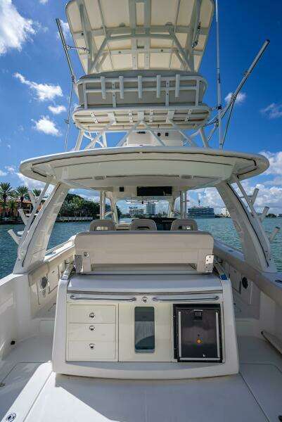 42ft Boston Whaler Yacht For Sale