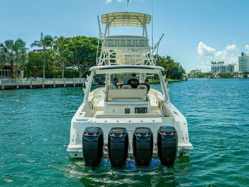 42ft Boston Whaler Yacht For Sale