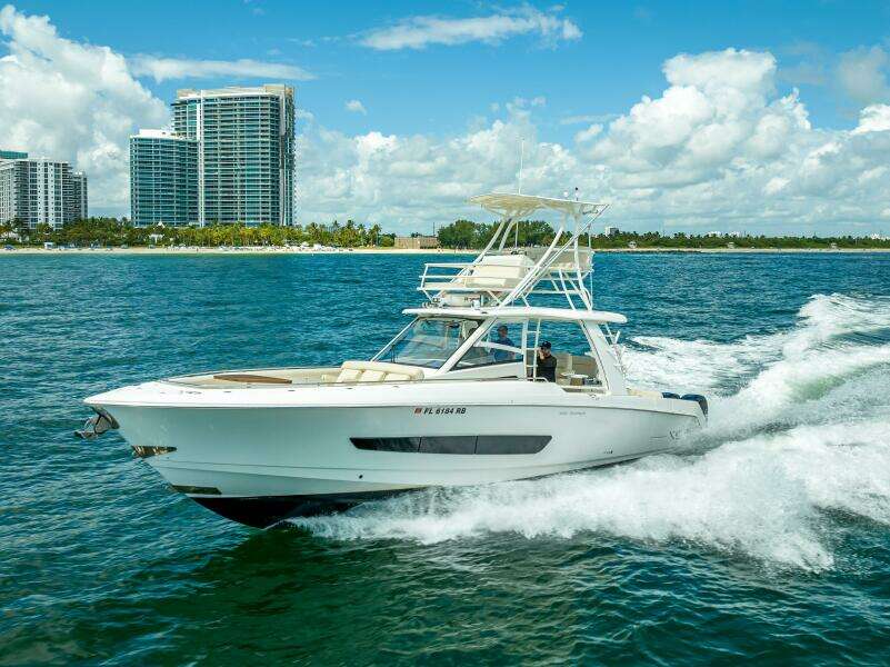 42ft Boston Whaler Yacht For Sale