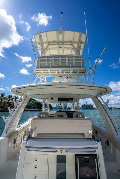 42ft Boston Whaler Yacht For Sale
