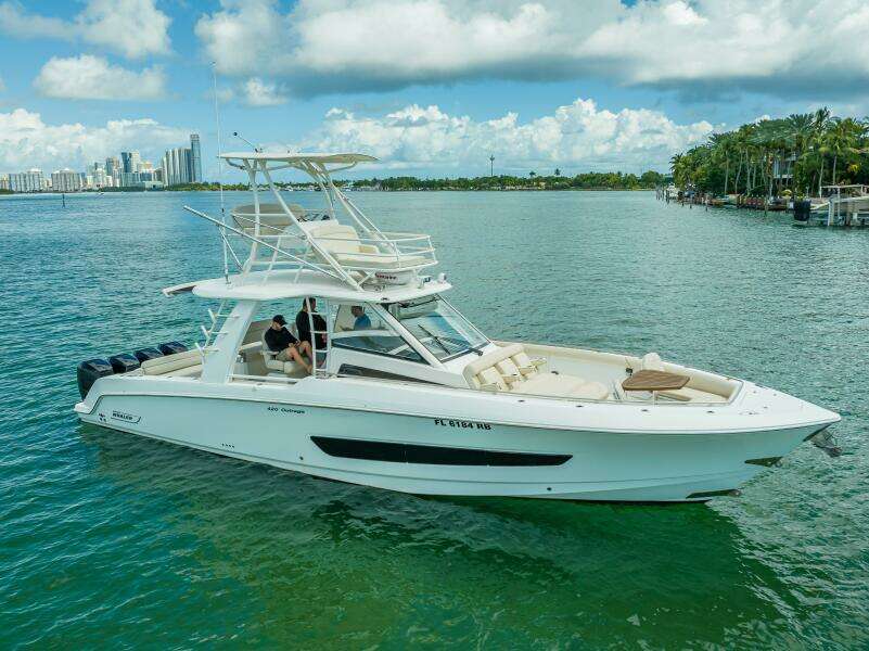 42ft Boston Whaler Yacht For Sale