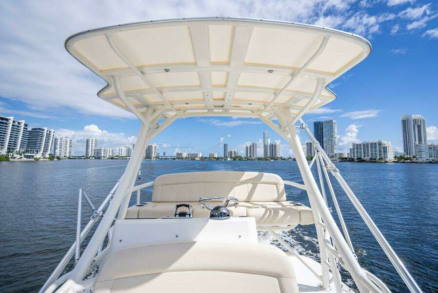 42ft Boston Whaler Yacht For Sale