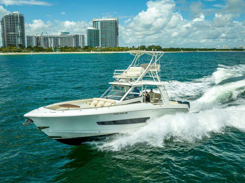 42ft Boston Whaler Yacht For Sale