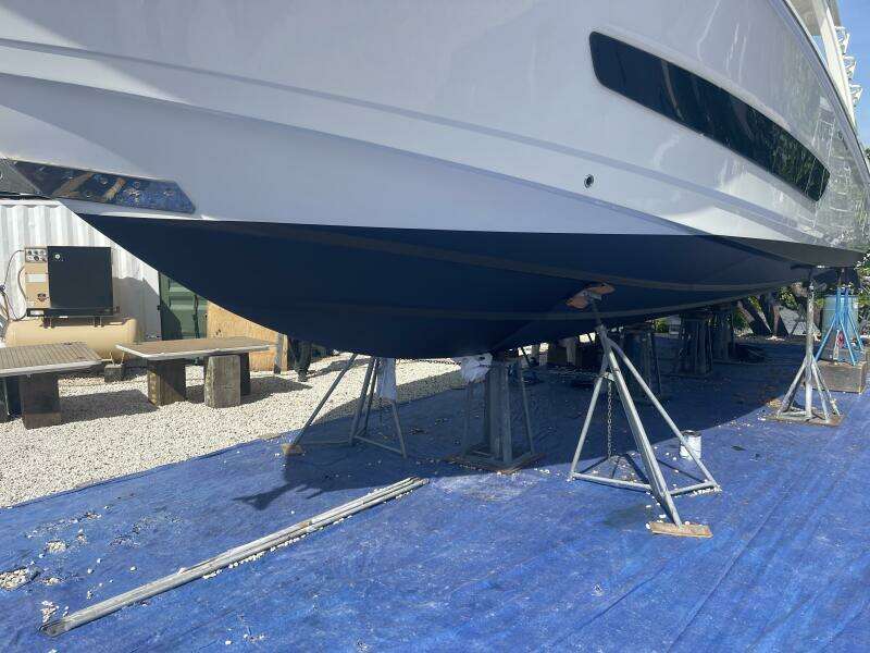 42ft Boston Whaler Yacht For Sale