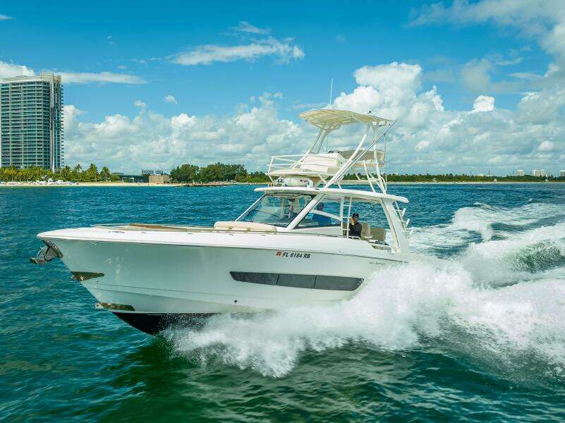 42ft Boston Whaler Yacht For Sale