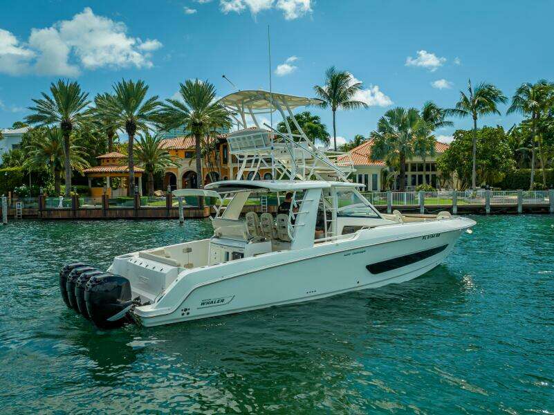 42ft Boston Whaler Yacht For Sale