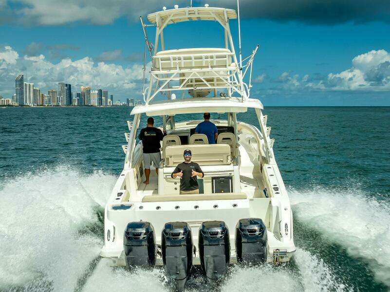 42ft Boston Whaler Yacht For Sale