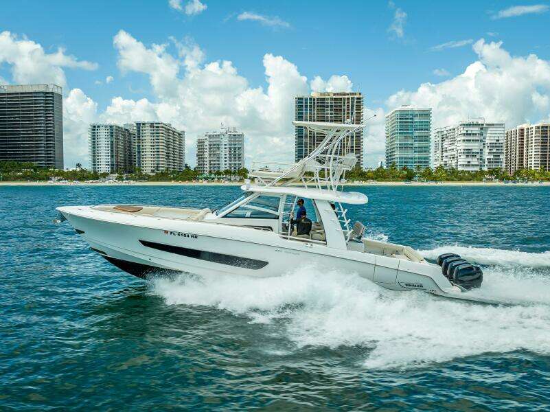 42ft Boston Whaler Yacht For Sale