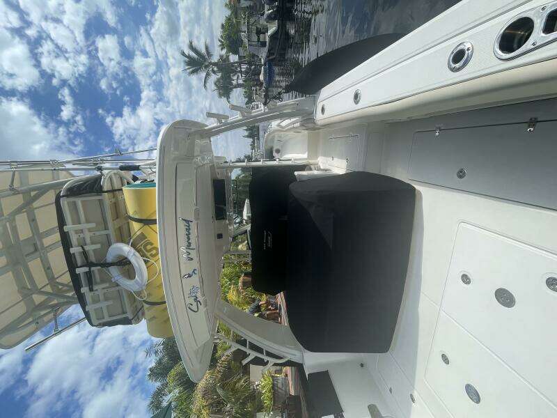 42ft Boston Whaler Yacht For Sale