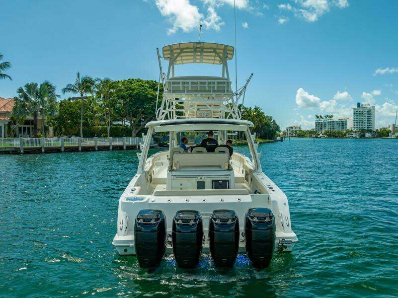 42ft Boston Whaler Yacht For Sale
