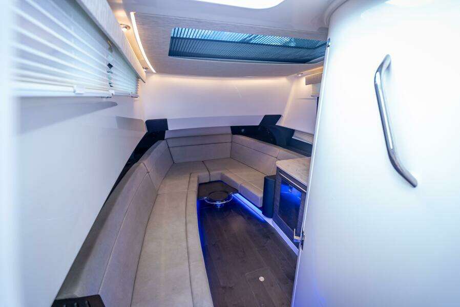 42ft Boston Whaler Yacht For Sale