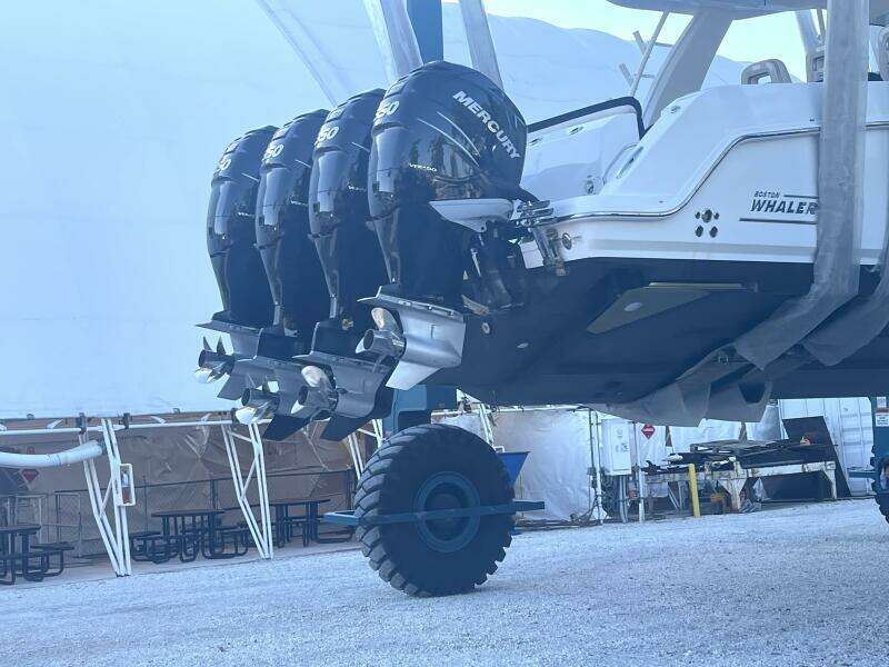 42ft Boston Whaler Yacht For Sale