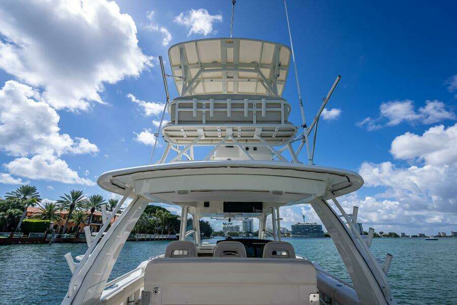42ft Boston Whaler Yacht For Sale
