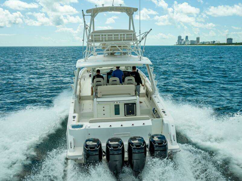 42ft Boston Whaler Yacht For Sale