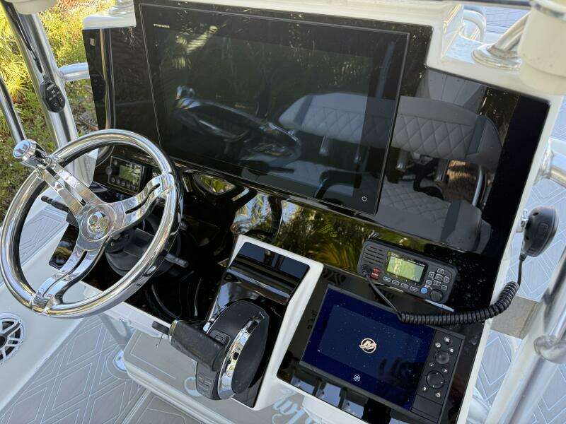 24ft Yellowfin Yacht For Sale