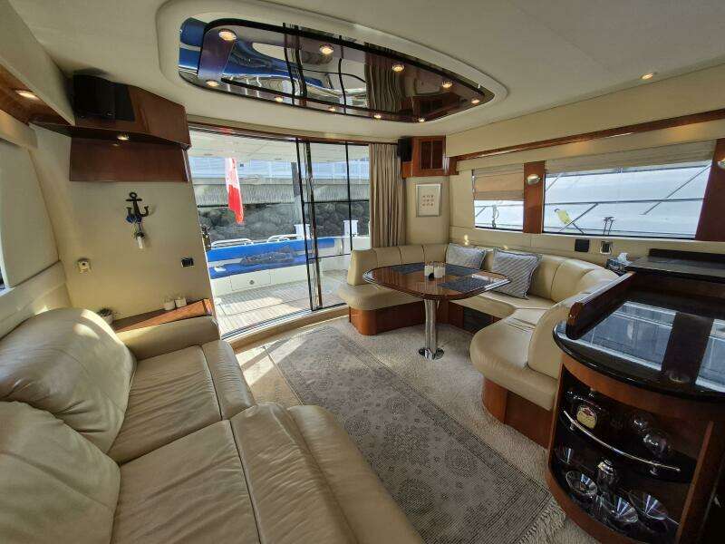 56ft Carver Yacht For Sale