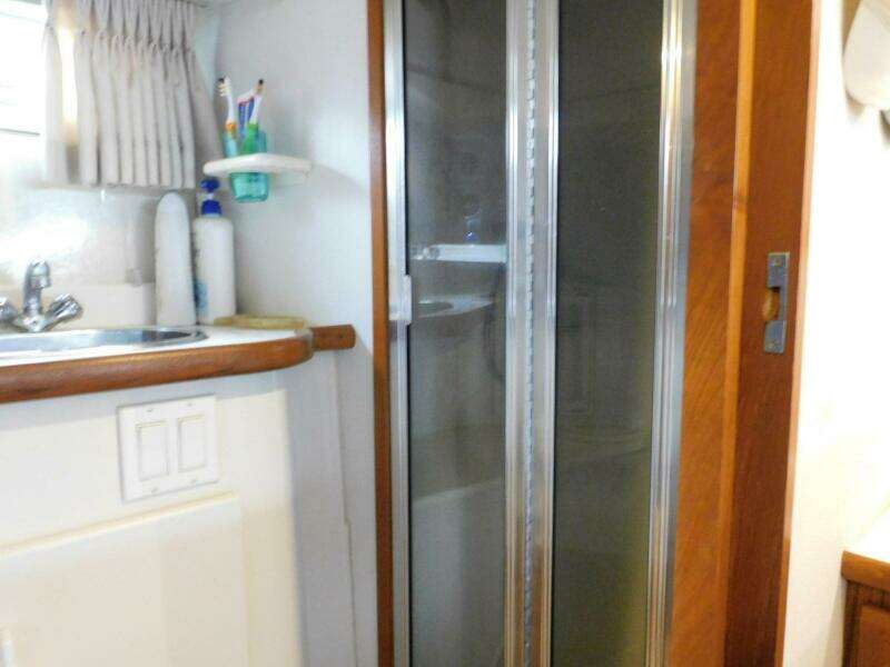 La Vida 44ft Carver Yacht For Sale