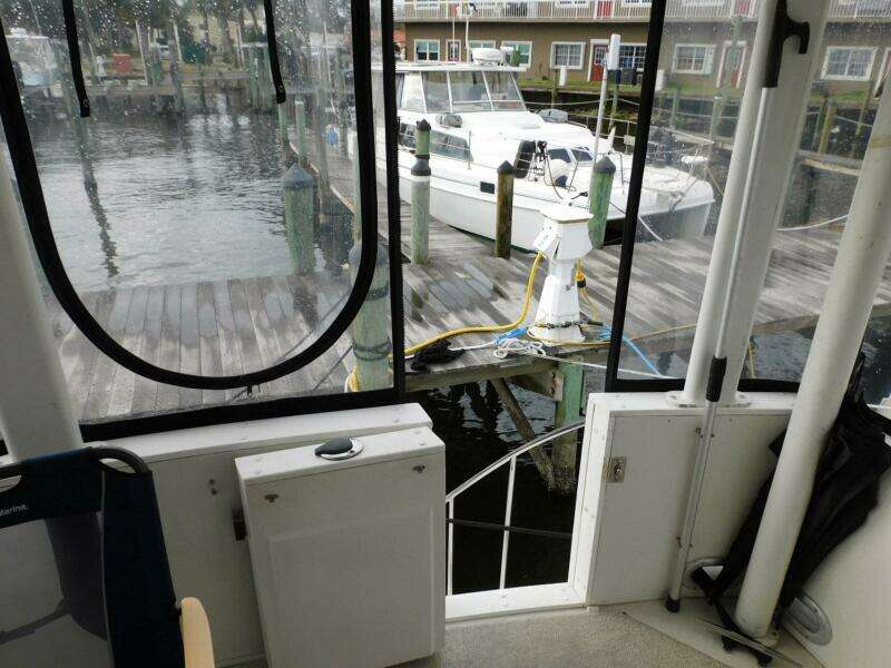 La Vida 44ft Carver Yacht For Sale