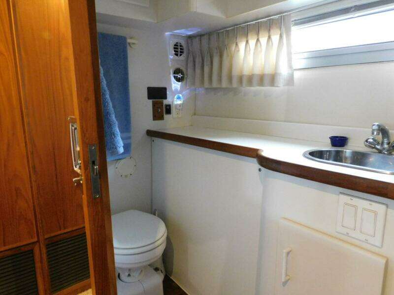 La Vida 44ft Carver Yacht For Sale