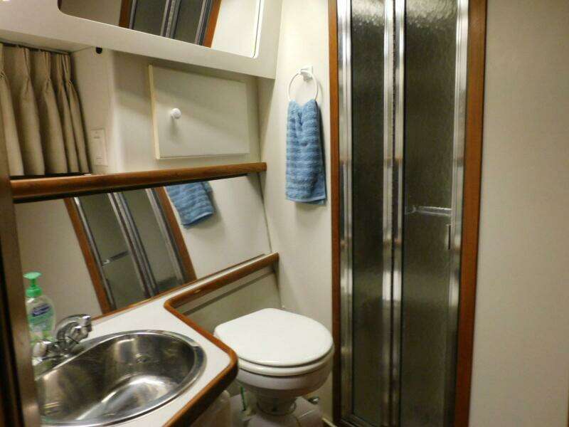 La Vida 44ft Carver Yacht For Sale