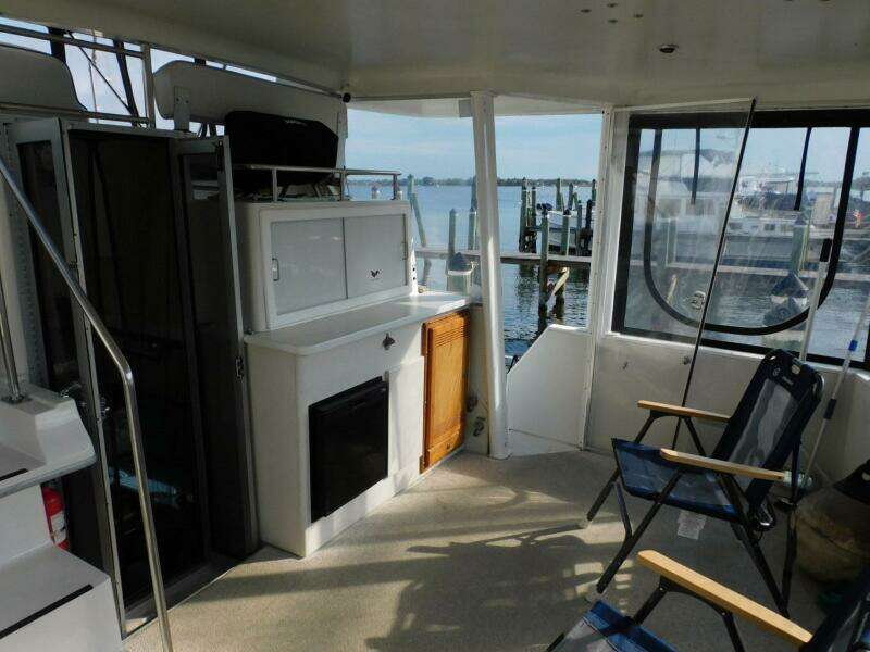 La Vida 44ft Carver Yacht For Sale