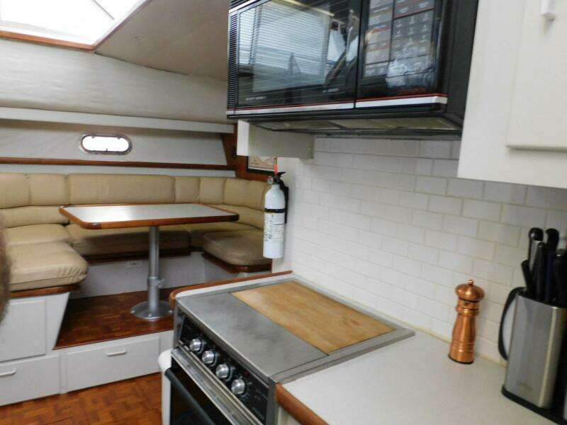 La Vida 44ft Carver Yacht For Sale