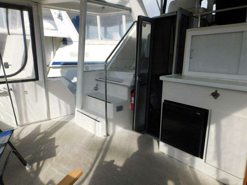 La Vida 44ft Carver Yacht For Sale