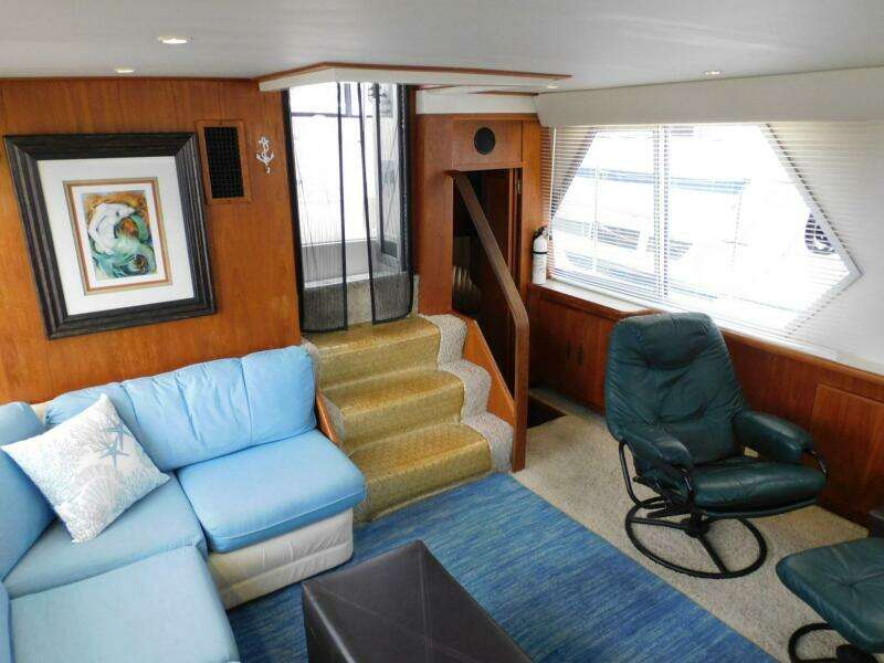 La Vida 44ft Carver Yacht For Sale