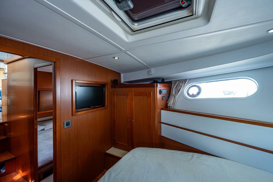 44' 2014 Beneteau Trawler 44