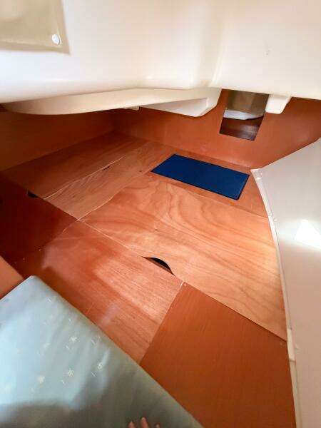 BON TEMPS 31ft Beneteau Yacht For Sale