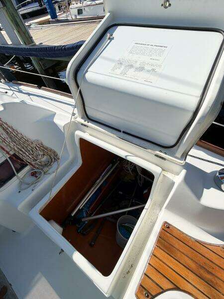 BON TEMPS 31ft Beneteau Yacht For Sale
