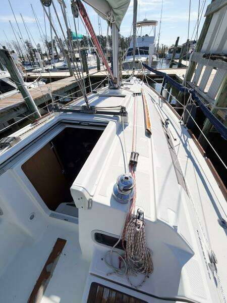 BON TEMPS 31ft Beneteau Yacht For Sale