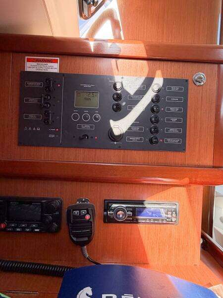 BON TEMPS 31ft Beneteau Yacht For Sale