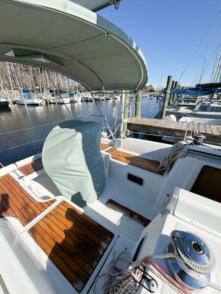 BON TEMPS 31ft Beneteau Yacht For Sale