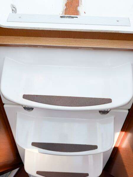 BON TEMPS 31ft Beneteau Yacht For Sale