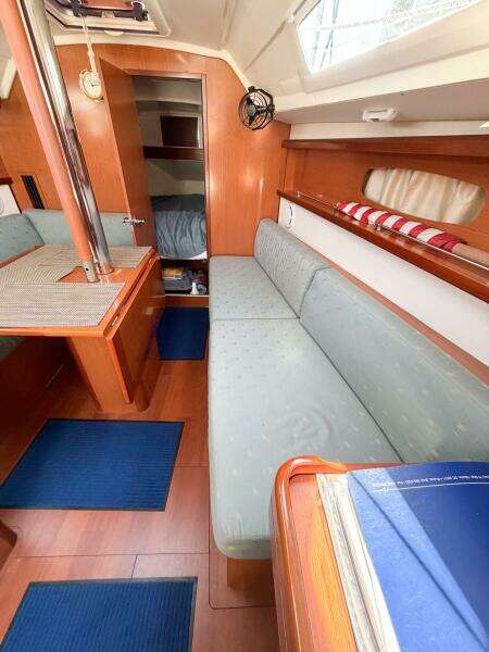 BON TEMPS 31ft Beneteau Yacht For Sale