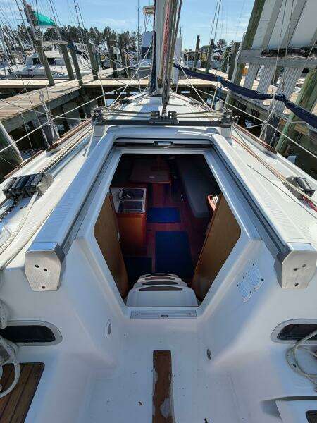 BON TEMPS 31ft Beneteau Yacht For Sale