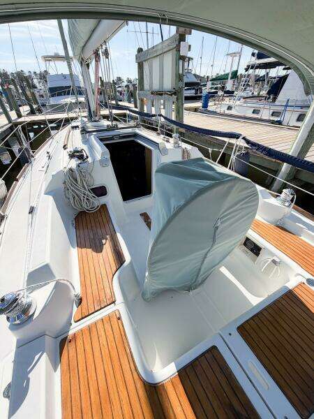BON TEMPS 31ft Beneteau Yacht For Sale