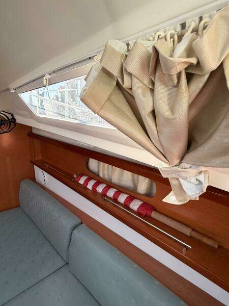 BON TEMPS 31ft Beneteau Yacht For Sale