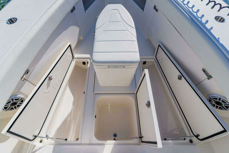 37ft SeaVee Yacht For Sale