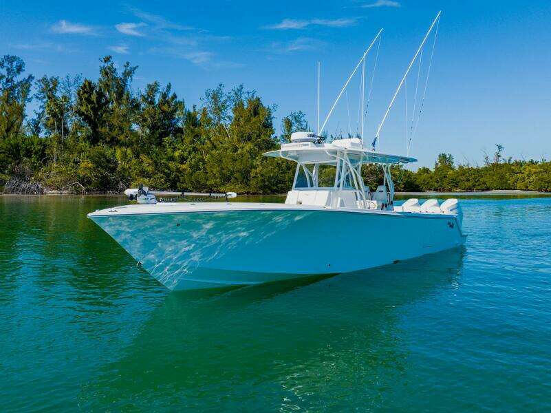 37ft SeaVee Yacht For Sale