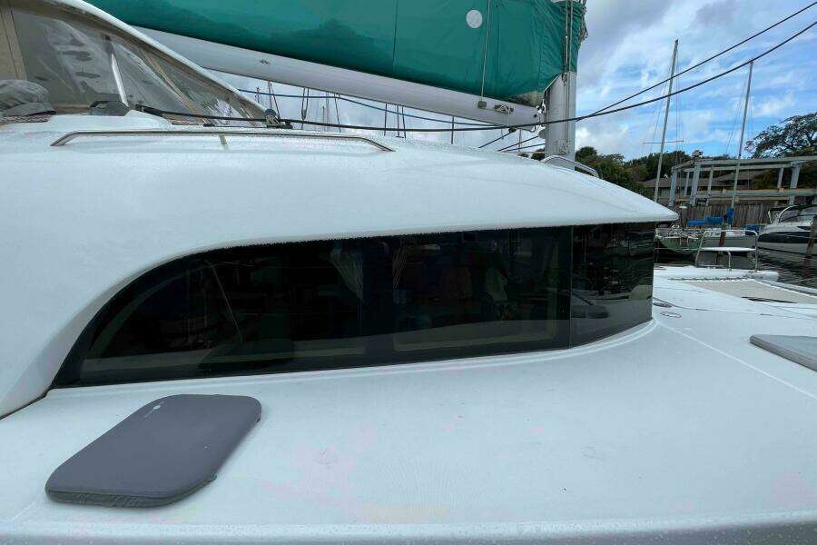 APRES SEA 38ft Lagoon Yacht For Sale