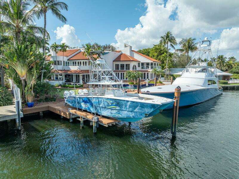 42ft Freeman Yacht For Sale