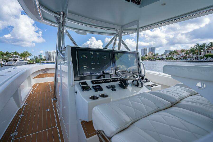 42ft Freeman Yacht For Sale