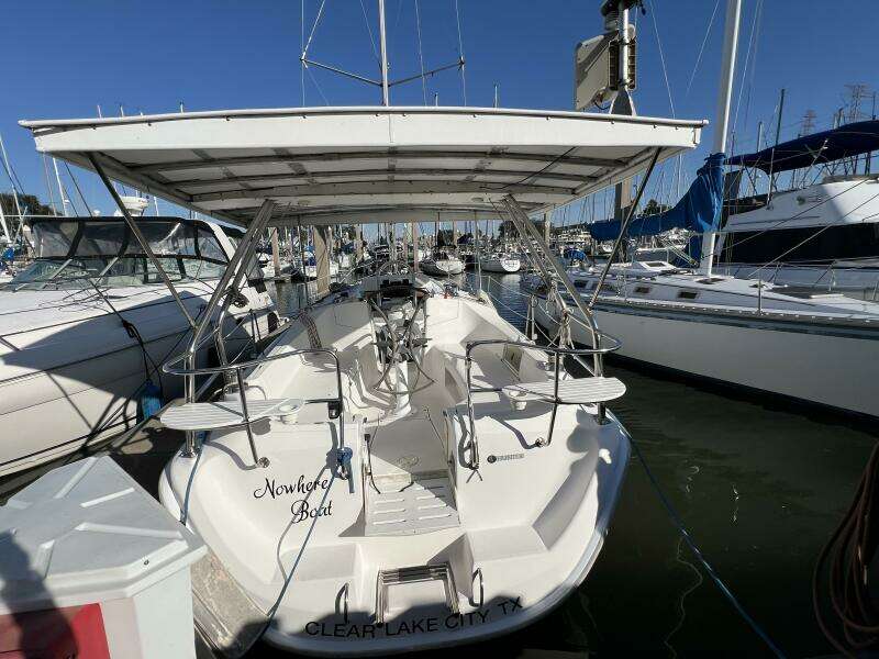 Nowhere Boat 33ft Hunter Yacht For Sale