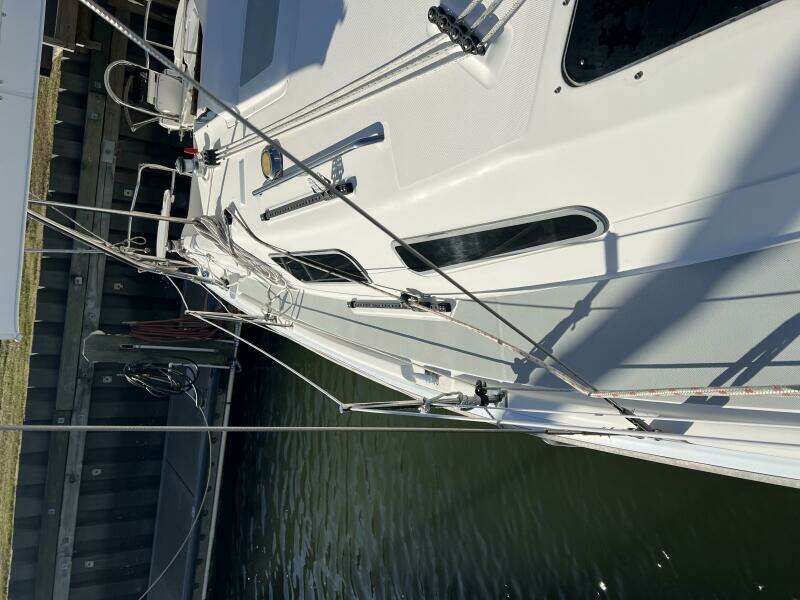 Nowhere Boat 33ft Hunter Yacht For Sale