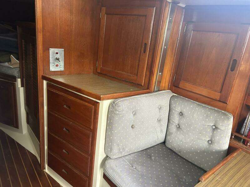 Wave Walker 36ft Catalina Yacht For Sale