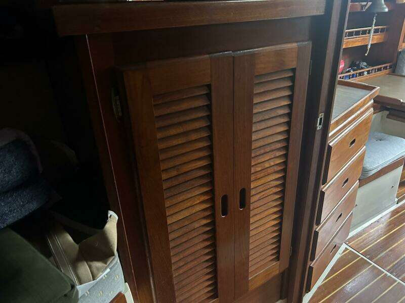 Wave Walker 36ft Catalina Yacht For Sale